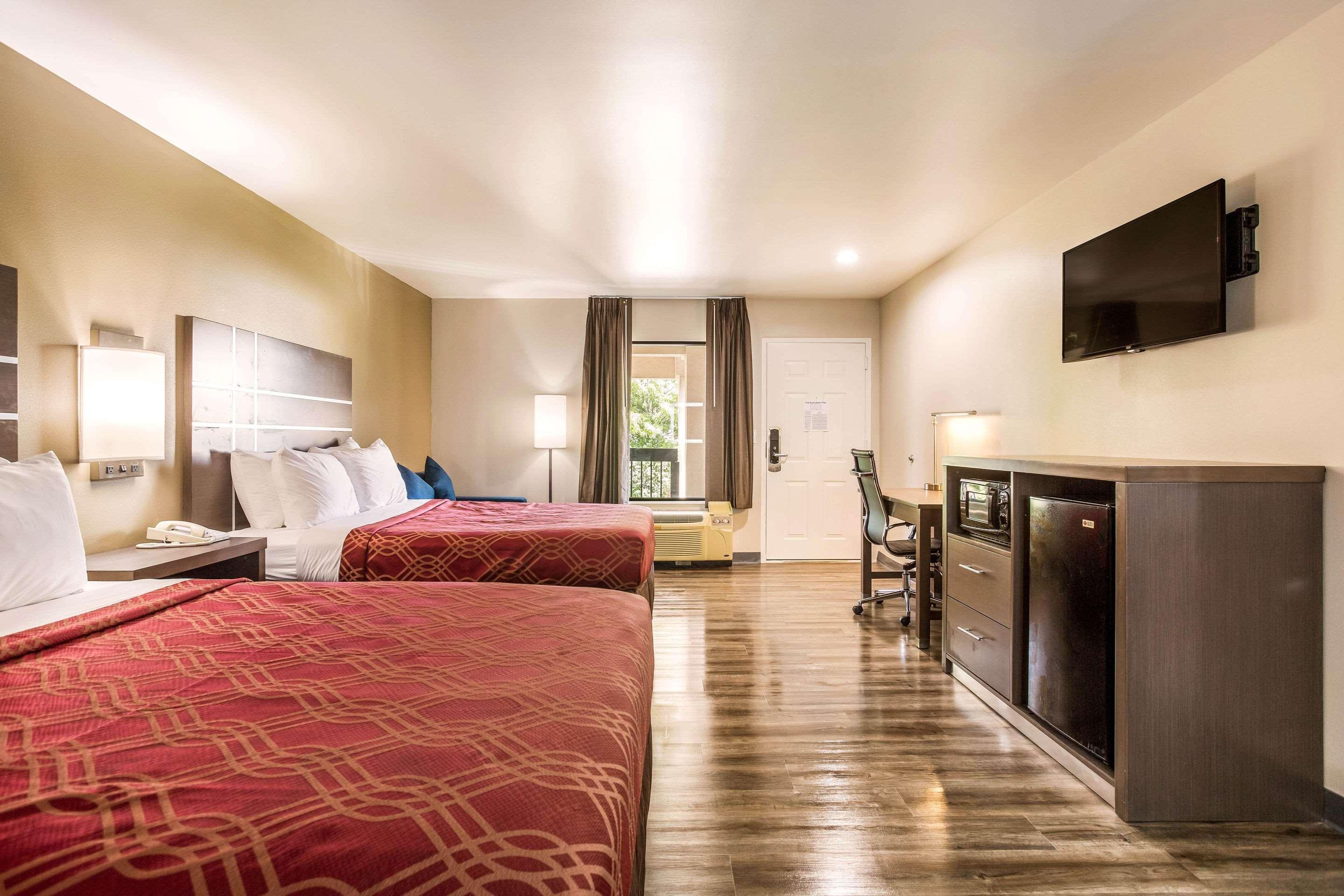 Econo Lodge Inn & Suites Murfreesboro Luaran gambar