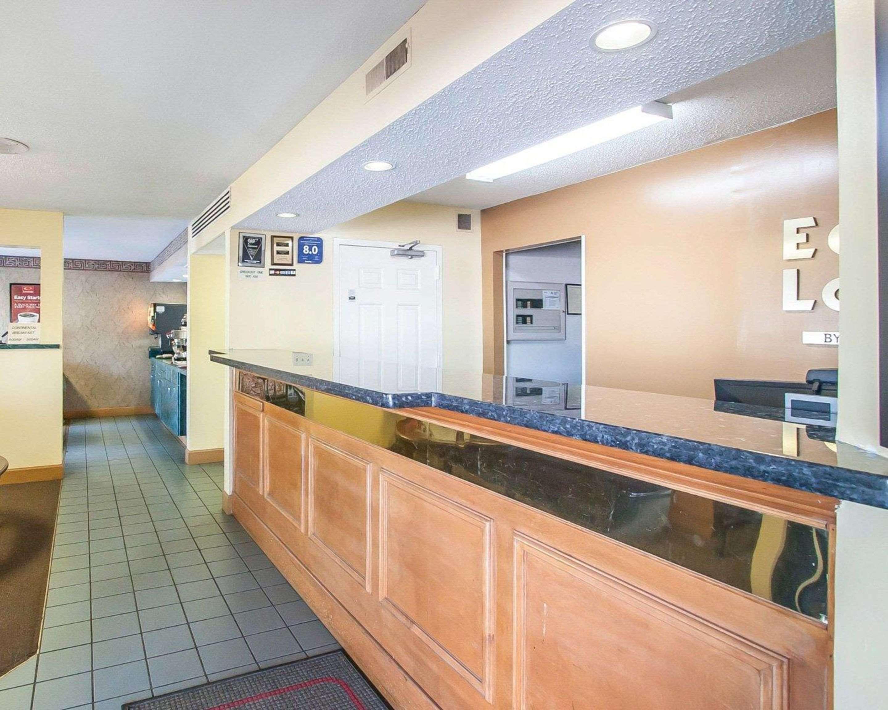 Econo Lodge Inn & Suites Murfreesboro Luaran gambar