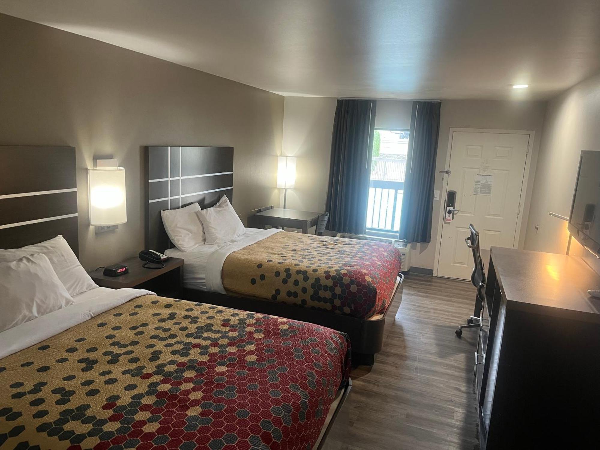 Econo Lodge Inn & Suites Murfreesboro Luaran gambar