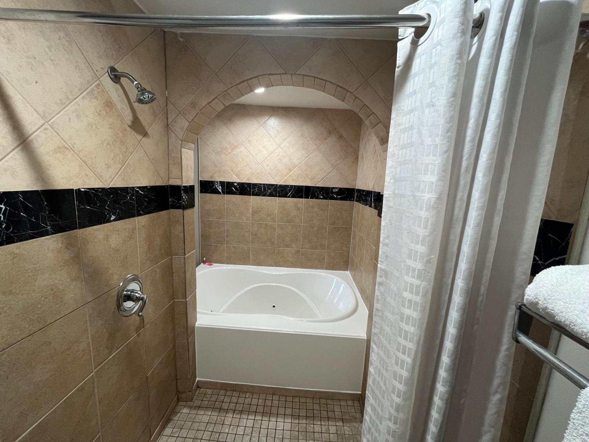 Econo Lodge Inn & Suites Murfreesboro Luaran gambar